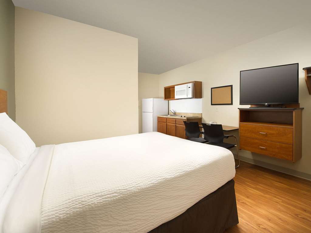 Woodspring Suites Des Moines Pleasant Hill Rom bilde